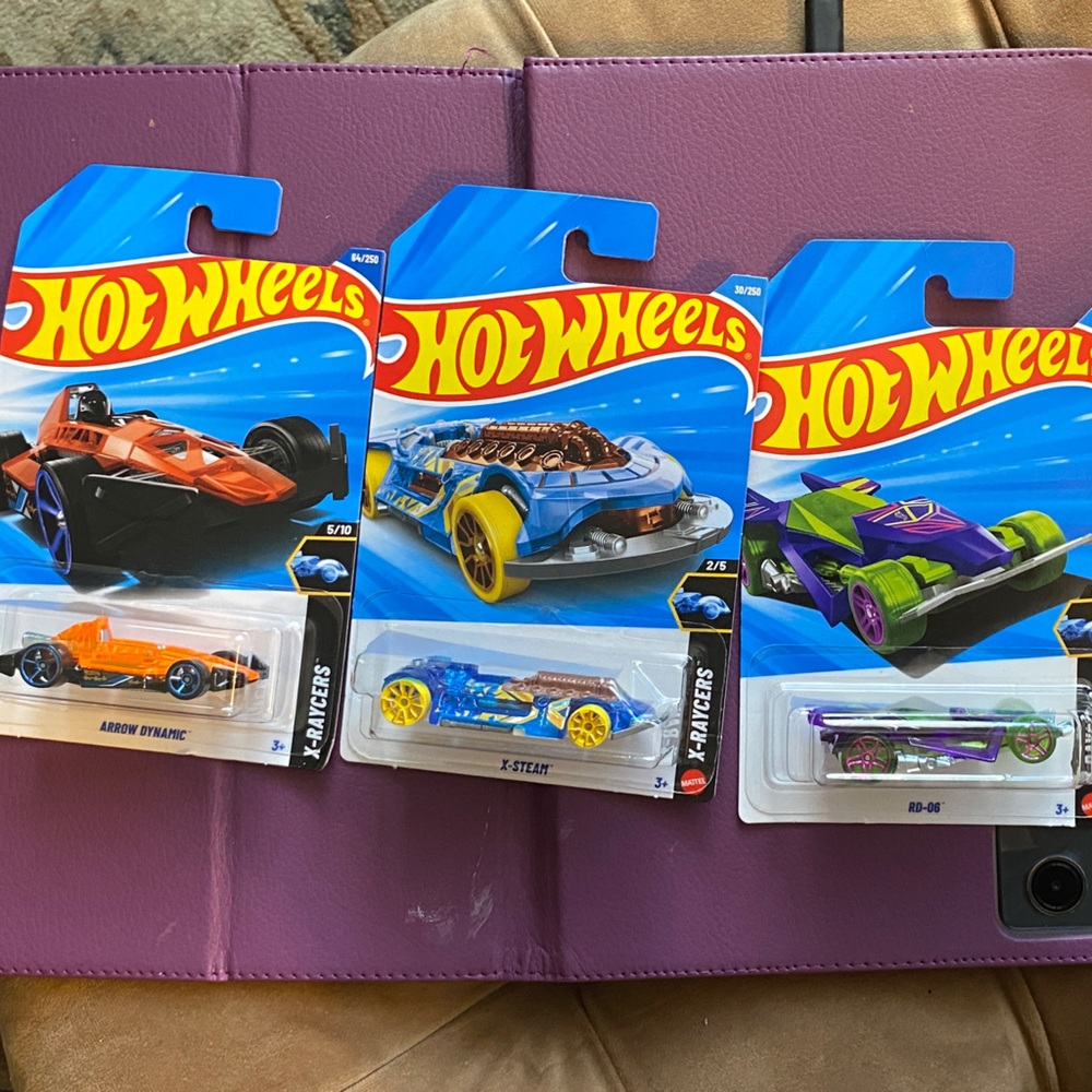 Set of 3 colorful hot wheels cars